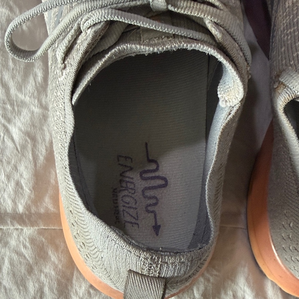 Brooks Light Gray Knit Running Shoes with Coral Accent - Picture 3 of 4